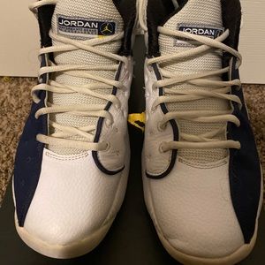 Jordan jump man team 2